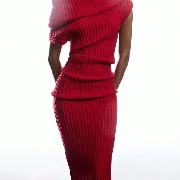 Red Elegant Women's Asymmetric One-Shoulder Knit Cowl Neck Dress - Picture 5 of 7
